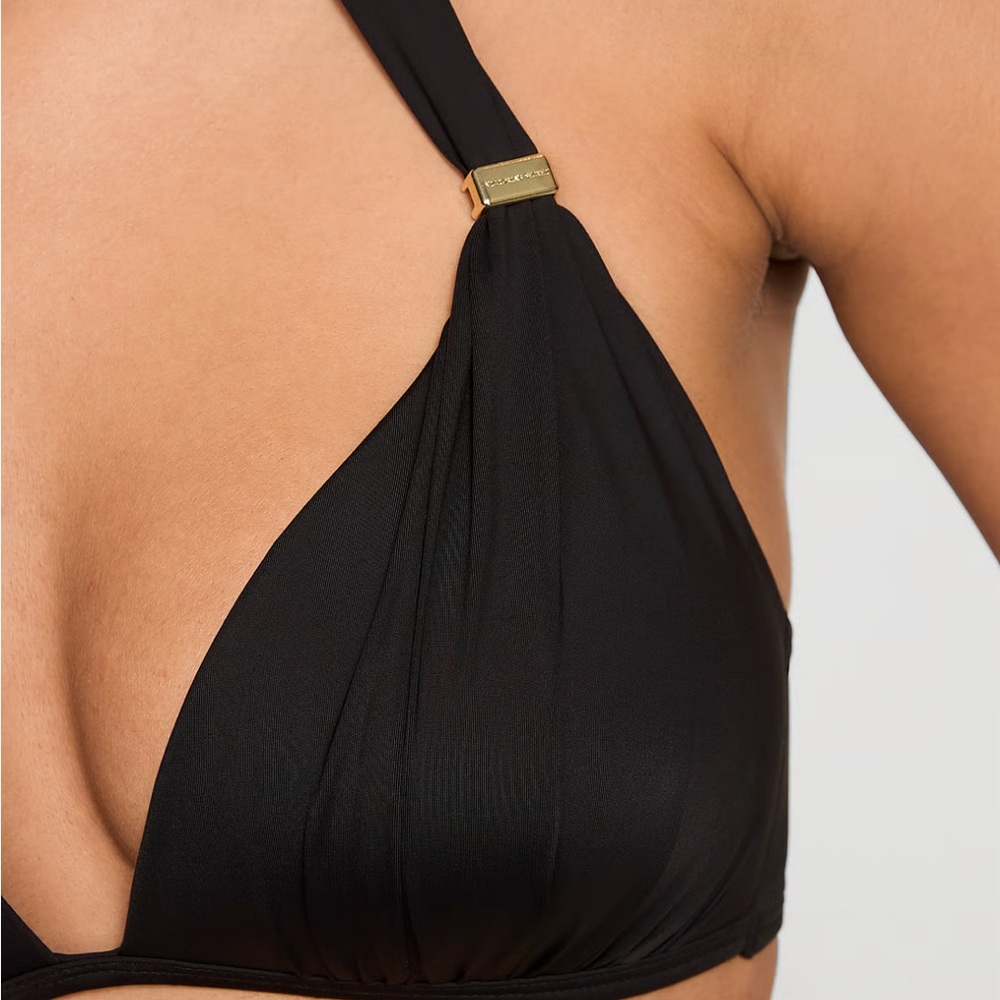 VICTORIA'S SECRET SWIM
Essential Harlow Halter Push-Up Bikini Top - Picture 2 of 5